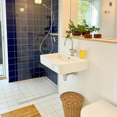 Casa vacanze Architect-designed Gem On Mon With View *