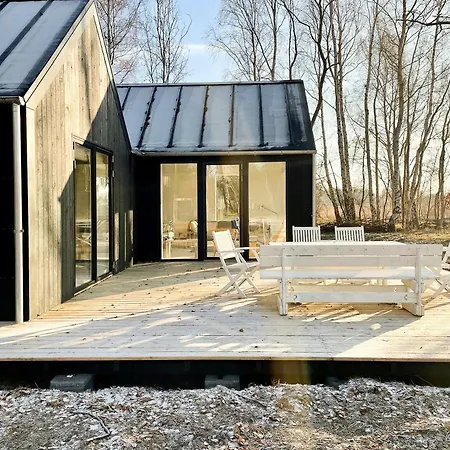 Architect-designed Gem On Mon With View Stege